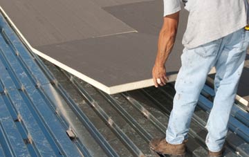 benefits of insulating Llwyn flat roofing